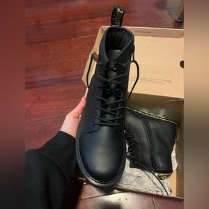 Dr.Martens leather boots like New SOLD